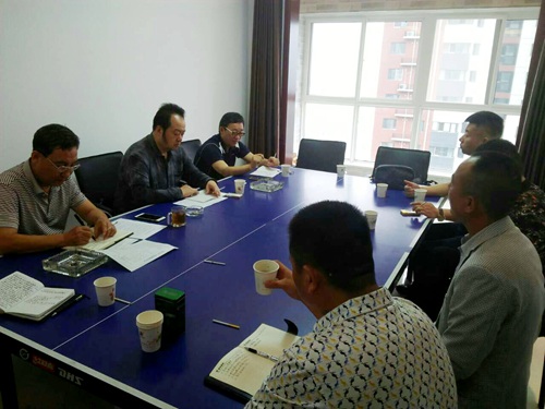 大秦置業(yè)公司召開“藍(lán)山水岸”項(xiàng)目啟動(dòng)預(yù)備會(huì)