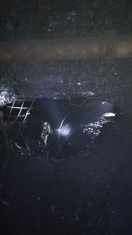 礦建三公司雙龍項目部3#聯(lián)絡(luò)巷與105運(yùn)輸順槽順利貫通