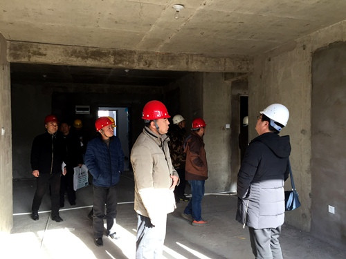 天工公司土建四部神木新村神南華府27、28#樓順利通過竣工驗(yàn)收