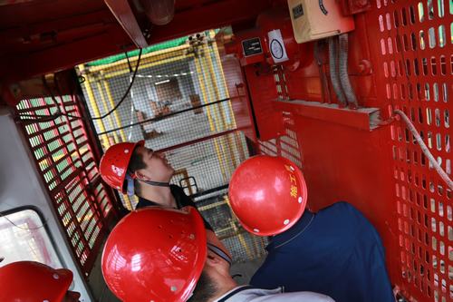 渭南分公司第二項(xiàng)目部“出實(shí)招”扎實(shí)推進(jìn)“百日攻堅(jiān)”