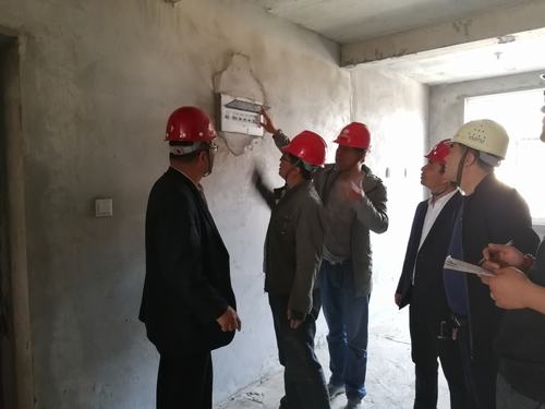 韓城分公司臨涺小區(qū)五棟住宅樓通過(guò)分戶預(yù)驗(yàn)收