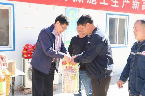 司正林深入礦建二公司車村項目部、天工瑞能項目部走訪慰問