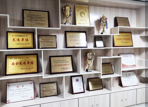 陜煤建設礦建二公司“這面墻”很強