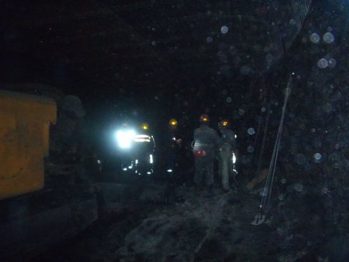 陜煤建設(shè)掘進(jìn)公司:紅柳林項(xiàng)目部提前4天完成全月生產(chǎn)任務(wù)