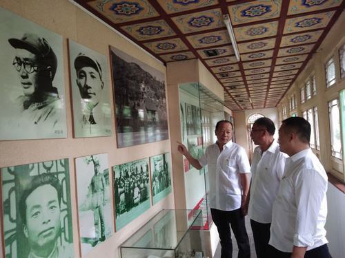 陜煤建設(shè)洗選煤運(yùn)營公司安裝第五黨支部主題黨日活動(dòng)進(jìn)行時(shí)