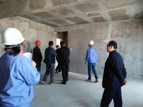 陜煤建設(shè)銅煤公司承建的銅煤二號白樺林小區(qū)1#、3#樓工程順利竣工驗(yàn)收