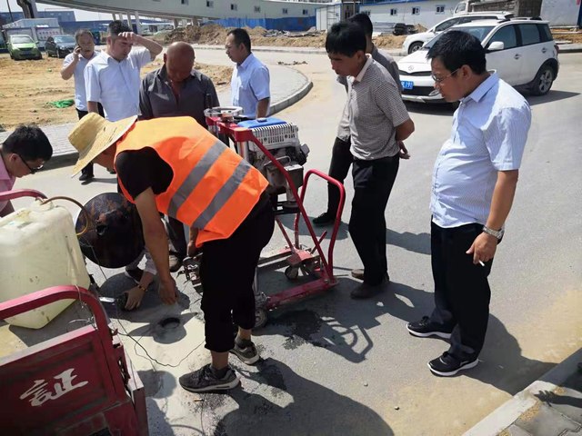 陜煤建設(shè)路橋分公司小保當(dāng)項(xiàng)目順利通過(guò)竣工驗(yàn)收