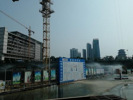 陜煤建設(shè)天工公司前沿施工“環(huán)?！痹谛袆?dòng)