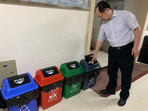 陜煤建設礦建二公司垃圾處理從“隨手扔”到“隨手分”