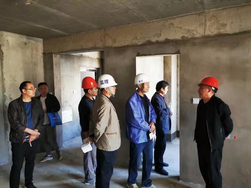 陜煤建設(shè)銅煤公司菊花園小區(qū)1#樓、荷花園1#、5#樓順利通過竣工驗(yàn)收