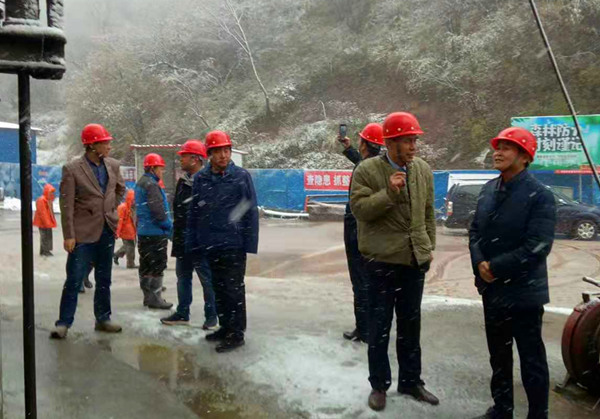 楊讓順一行蒞臨陜煤建設(shè)礦建三公司在建項(xiàng)目檢查指導(dǎo)工作