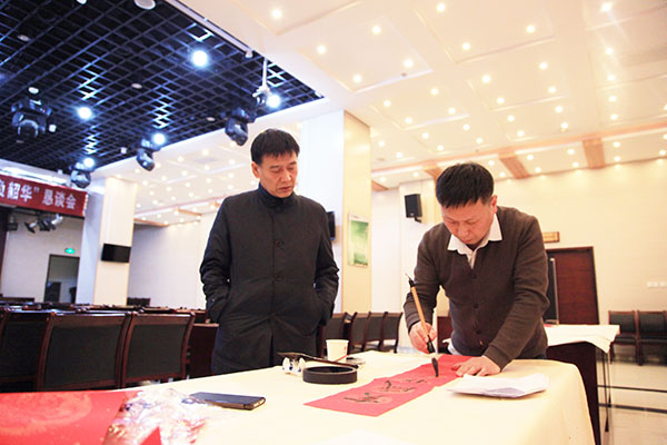 陜煤建設(shè)舉辦“迎春納?！鳖}春聯(lián)活動(dòng)