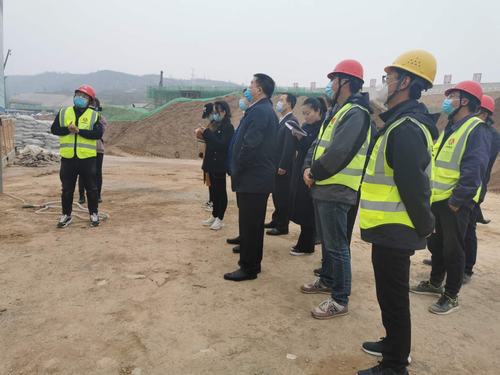 陜西省政府投資評審中心、陜西省發(fā)改委縣域處及咸陽市發(fā)改委相關(guān)領(lǐng)導(dǎo)蒞臨銀西高鐵項(xiàng)目指導(dǎo)檢查工作