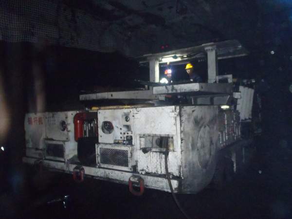 陜煤建設(shè)掘進(jìn)公司：紅柳林44204膠、輔運(yùn)順槽及切眼工程順利開工