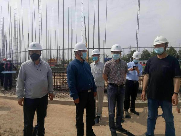 中儲(chǔ)糧西安分公司總經(jīng)理戴中文、西安直屬庫總經(jīng)理趙琳蒞臨天工公司中儲(chǔ)糧項(xiàng)目檢查指導(dǎo)工作