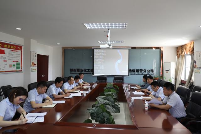 侯本英在陜北片區(qū)單位調(diào)研指導(dǎo)工作