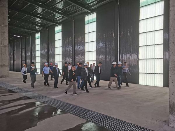 陜煤建設(shè)韓城分公司承建的郭家灣集運站儲煤棚工程項目涉鐵工程順利通過竣工驗收