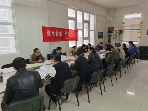 陜煤建設(shè)銅煤公司第二十三項(xiàng)目部承建銅煤一號(hào)居住區(qū)1、2、3#車庫(kù)順利通過(guò)驗(yàn)收