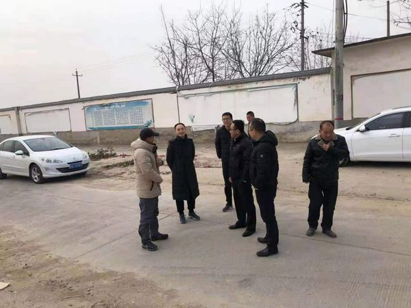 秦漢管委會(huì)房建公司總經(jīng)理狄濤深入陜煤建設(shè)天工公司承建秦漢渭陽佳苑項(xiàng)目調(diào)研指導(dǎo)工作