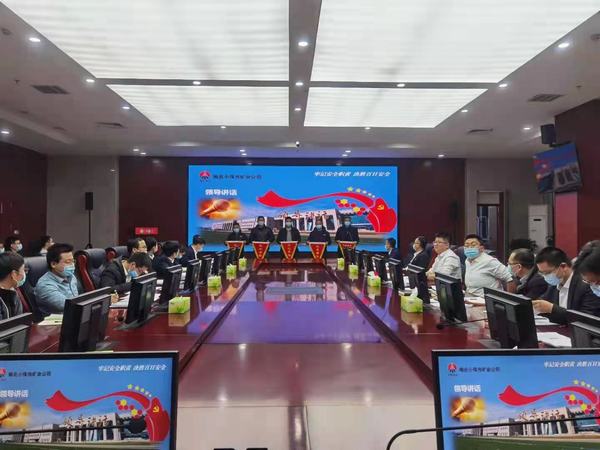 陜煤建設礦建二公司小保當第三項目部榮獲榆北小保當“先進項目部”一等獎