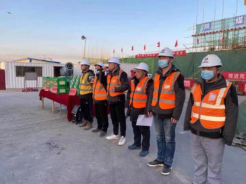 陜煤建設(shè)銅煤公司第十六項(xiàng)目部春節(jié)慰問過新年，濃濃關(guān)愛暖人心