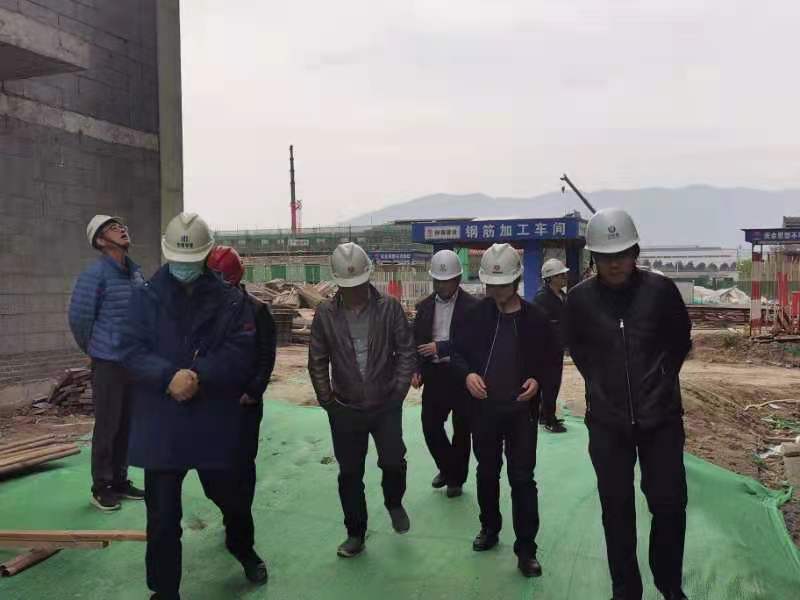 陜煤建設(shè)承建的中儲(chǔ)糧西安直屬庫(kù)有限公司工作塔、卸糧站順利通過(guò)主體驗(yàn)收