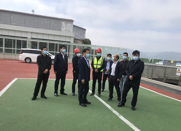 彬州市市長(zhǎng)陳加寶、副市長(zhǎng)馮永勝蒞臨銀西高鐵彬州站前廣場(chǎng)項(xiàng)目調(diào)研指導(dǎo)