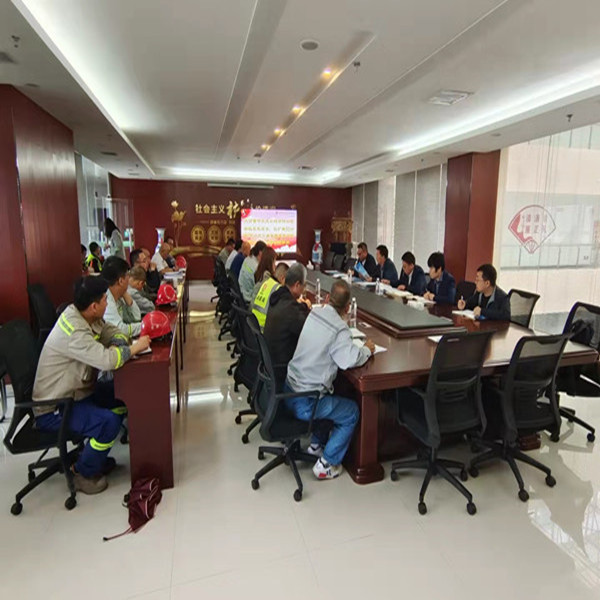 陜煤建設(shè)咸陽分公司承建的富平改擴(kuò)建60萬噸/年水泥立磨粉磨系統(tǒng)項(xiàng)目試生產(chǎn)、質(zhì)量驗(yàn)收順利通過驗(yàn)收