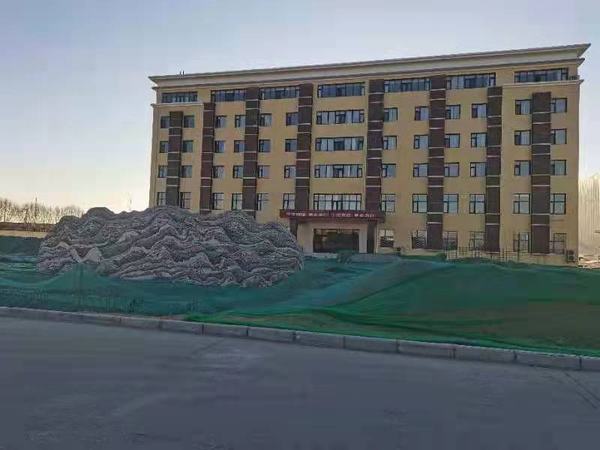 陜煤建設(shè)銅煤公司第八項目部承建的靖神鐵路孟家灣機(jī)輛中心項目順利通過竣工驗收并移交