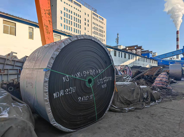 陜煤建設(shè)機(jī)電安裝公司黃陵項目部順利完成膠帶搶修任務(wù)