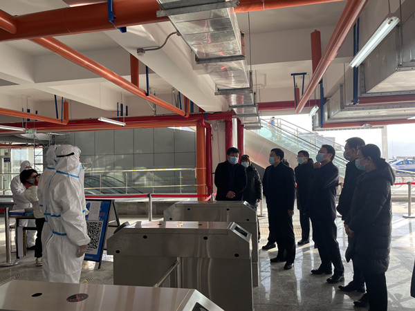 彬州市委書(shū)記王宏志、市長(zhǎng)陳加寶一行蒞臨銀西高鐵彬州東站前廣場(chǎng)項(xiàng)目指導(dǎo)疫情防控工作