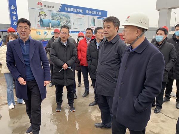 西咸新區(qū)灃西新城黨委書記、管委會(huì)主任劉宇斌一行蒞臨灃西新城第五學(xué)校項(xiàng)目調(diào)研指導(dǎo)工作