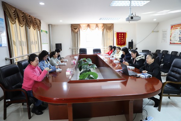 陜煤建設(shè)洗選煤運營公司：@姐妹們，我們這樣過“三八”