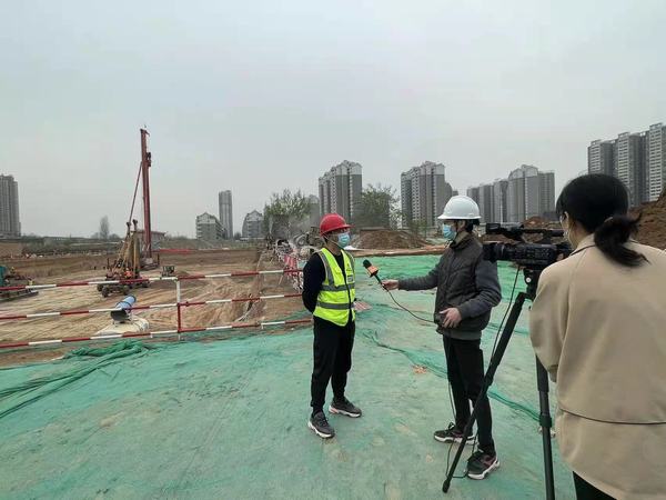 陜煤建設(shè)銅煤公司新龍城項(xiàng)目接受銅川媒體專訪