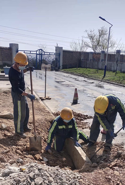 陜煤建設(shè)機(jī)電安裝公司搶抓施工進(jìn)度不停歇