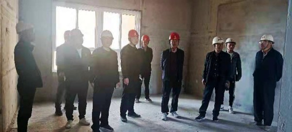 陜煤建設(shè)渭南分公司承建的渭南市臨渭區(qū)二院片區(qū)棚戶區(qū)改造項(xiàng)目9#、10#樓工程順利通過分戶驗(yàn)收