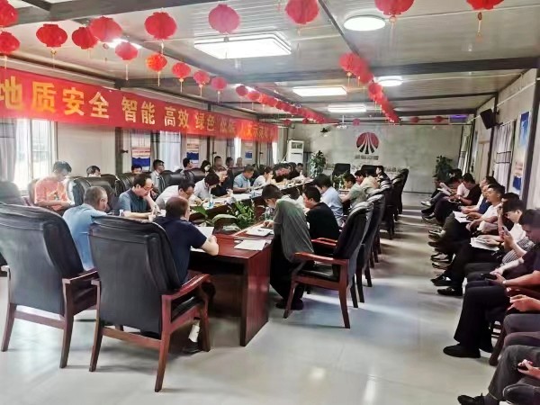 陜煤建設(shè)澄合分公司承建的西卓煤礦北翼總回風(fēng)、北翼回風(fēng)、措施巷管路安裝工程順利通過(guò)竣工驗(yàn)收