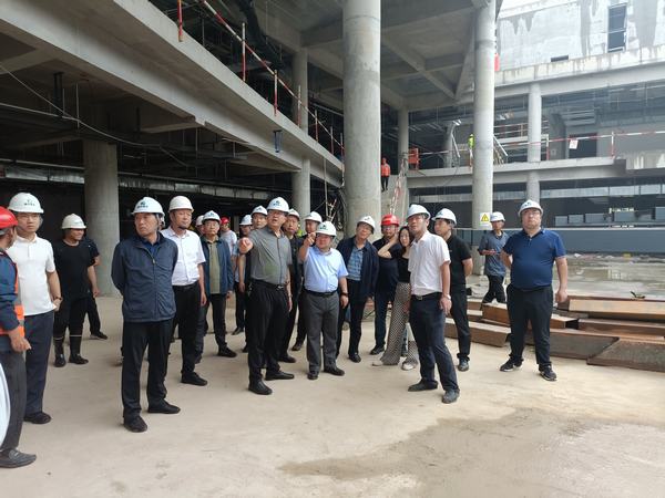 榆林城投集團(tuán)黨委書記、董事長、總經(jīng)理郝君一行深入陜煤建設(shè)榆林公司施工項(xiàng)目檢查指導(dǎo)工作