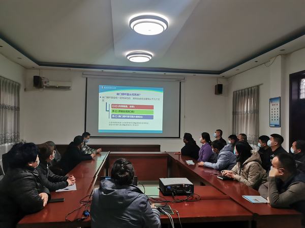 陜煤建設(shè)設(shè)備租賃中心舉辦職工健康知識講座