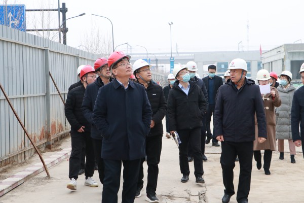 陜西省西咸新區(qū)灃西新城開(kāi)發(fā)建設(shè)（集團(tuán)）有限公司領(lǐng)導(dǎo)班子深入灃西新城第五學(xué)校項(xiàng)目調(diào)研指導(dǎo)工作