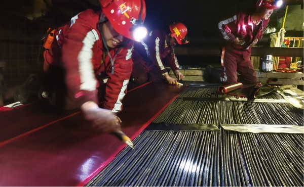 陜煤建設(shè)機電安裝公司曹家灘項目部30小時完成6項月度檢修任務(wù)