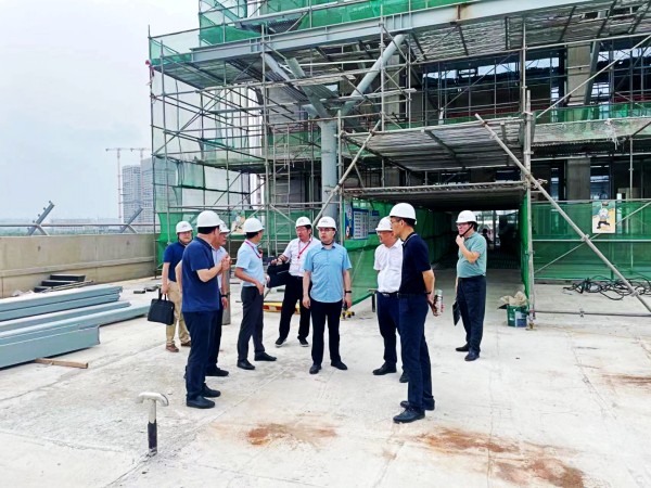 中電科西北集團(tuán)有限公司董事孫亭蒞臨北斗星基項(xiàng)目參觀指導(dǎo)
