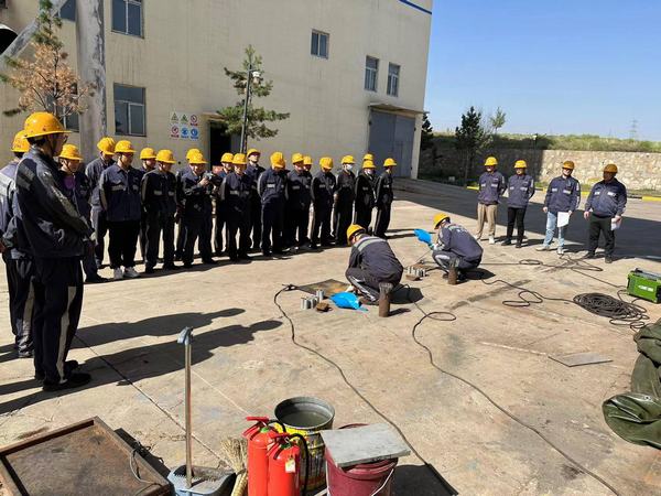 陜煤建設洗選煤運營公司神渭首端運營項目部：雙管齊下，打好素質提升組合拳