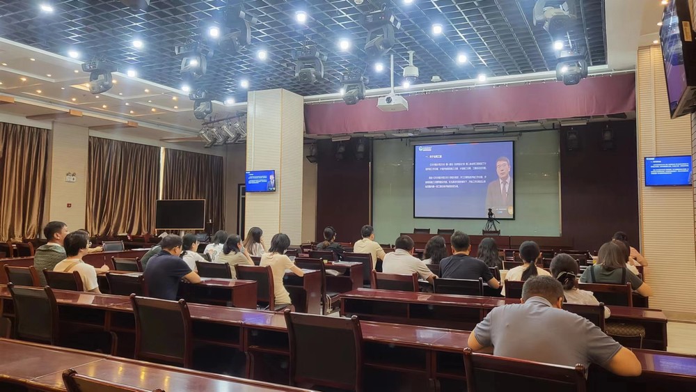 陜煤建設(shè)集團開展2023年合同管理專題培訓