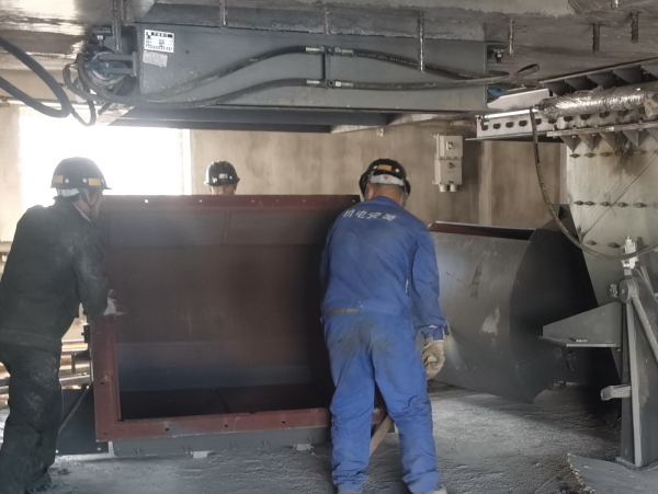 陜煤建設(shè)機(jī)電安裝公司黃陵項(xiàng)目部儲(chǔ)煤設(shè)備改造項(xiàng)目穩(wěn)步推進(jìn)