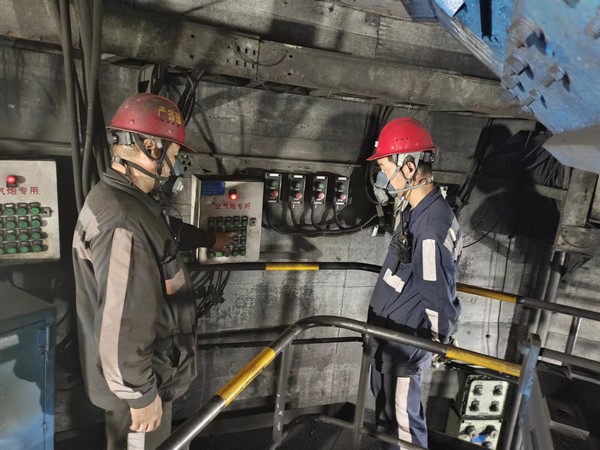 陜煤建設(shè)洗選煤運(yùn)營公司澄合山陽運(yùn)營項(xiàng)目部：喜逢金秋碩果時(shí)，不忘思源記師恩