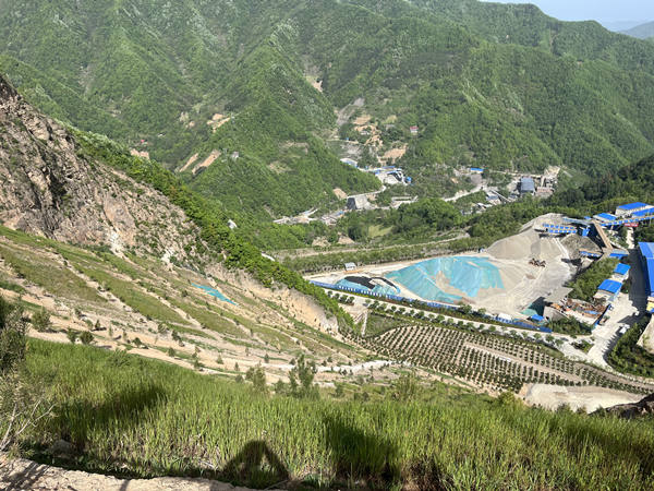 搶工期、保質(zhì)量，只爭(zhēng)朝夕施工忙