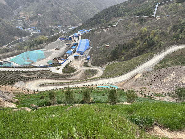 陜煤建設(shè)漢中分公司礦山道路松散邊坡安全防護掛網(wǎng)項目順利通過竣工驗收