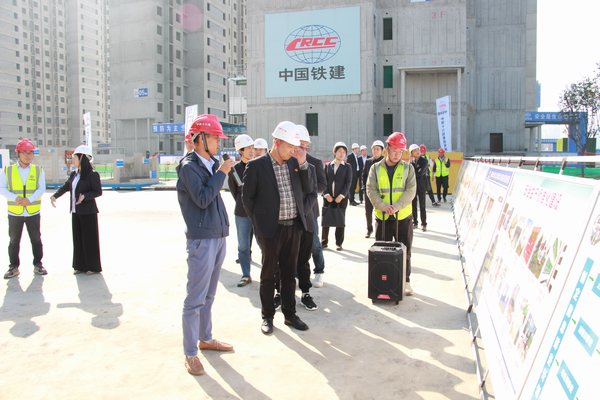 陜煤建設(shè)路橋分公司：對(duì)標(biāo)學(xué)習(xí)找差距，觀摩交流促提升