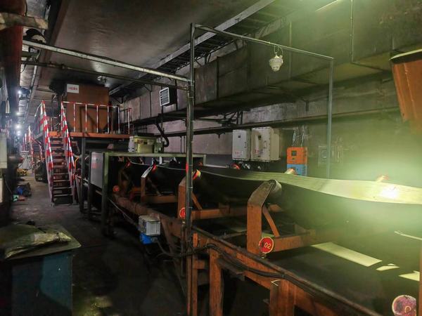 陜煤建設(shè)洗選煤運營公司第二項目部：檸條塔721、722膠帶機帶面更換工程順利完工